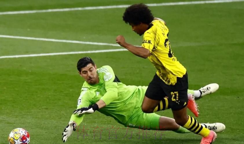 库尔图瓦当选IFFHS年度世界最佳门将 大马丁第二 库尔图瓦当选IFFHS年度世界最佳门将 大马丁第二